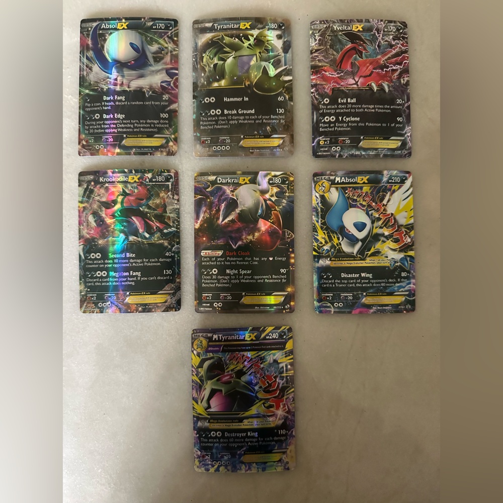 7 DARK ELEMENT POKEMON TRADING CARDS, TWO MEGAS, GOOD CONDITION, HOLOGRAPHIC